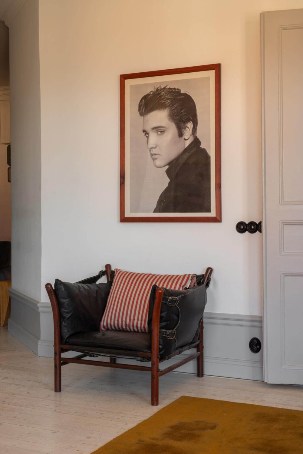 living room detail