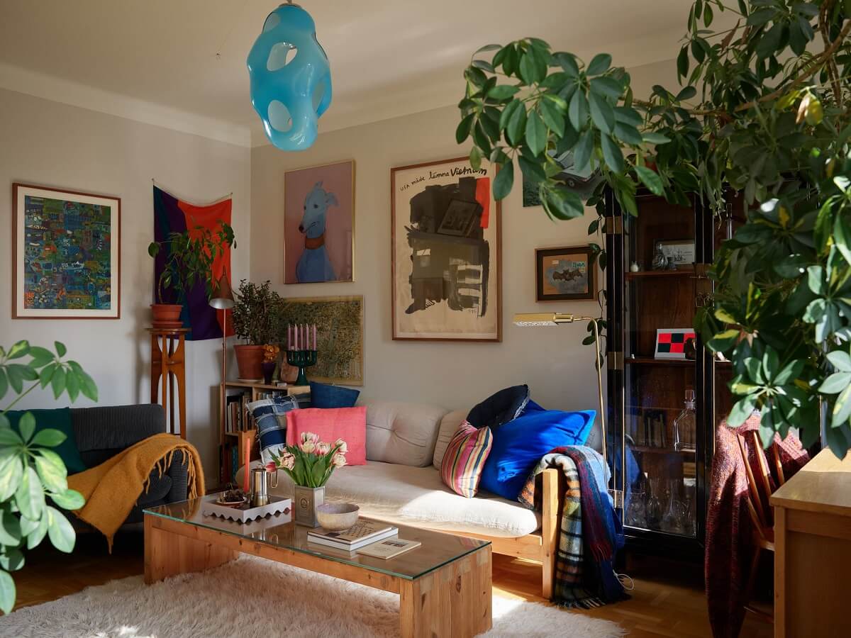 living room with blue accents