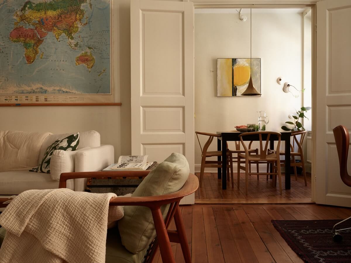 living room with warm wooden floor