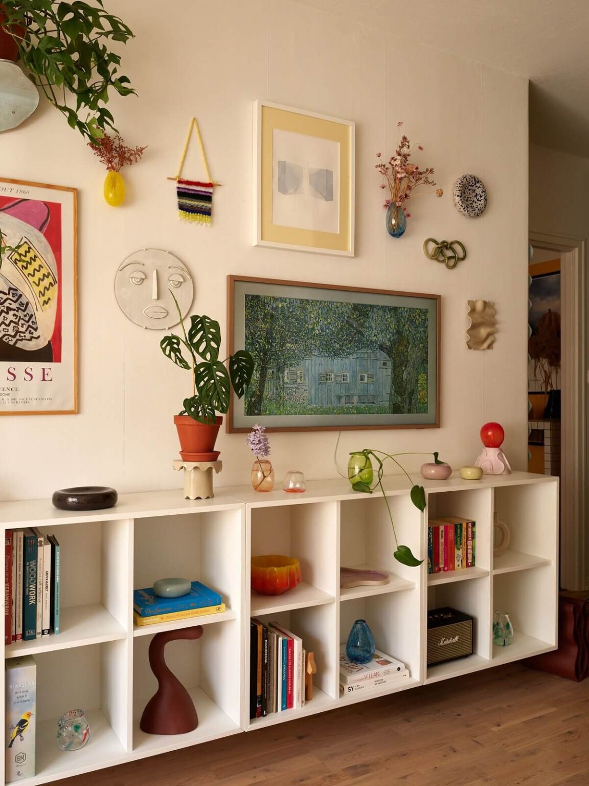 A Small Light Filled Apartment with Plants and Color - The Nordroom