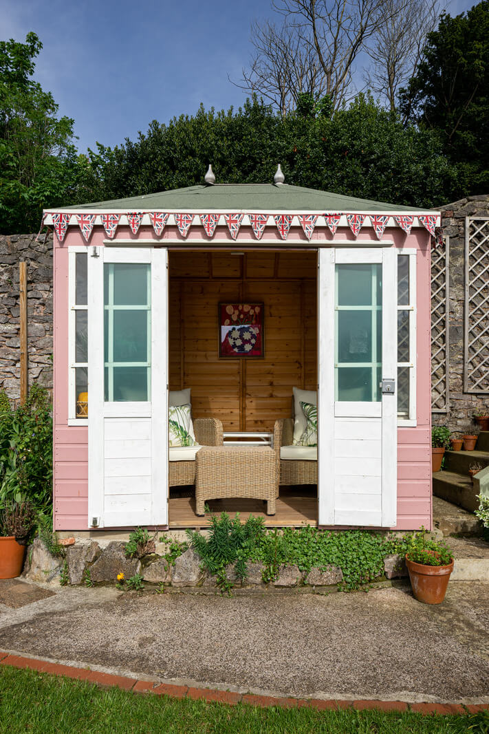 pink garden shed