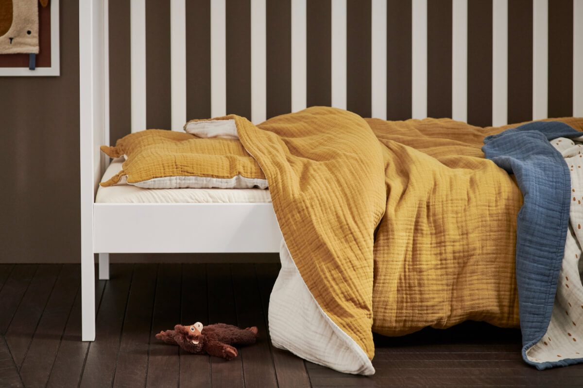 IKEA GULDVAVARE plad PH201236 IKEA Spring Collection 2025: Colorful Textiles, Clean Designs & Home Refresh Ideas