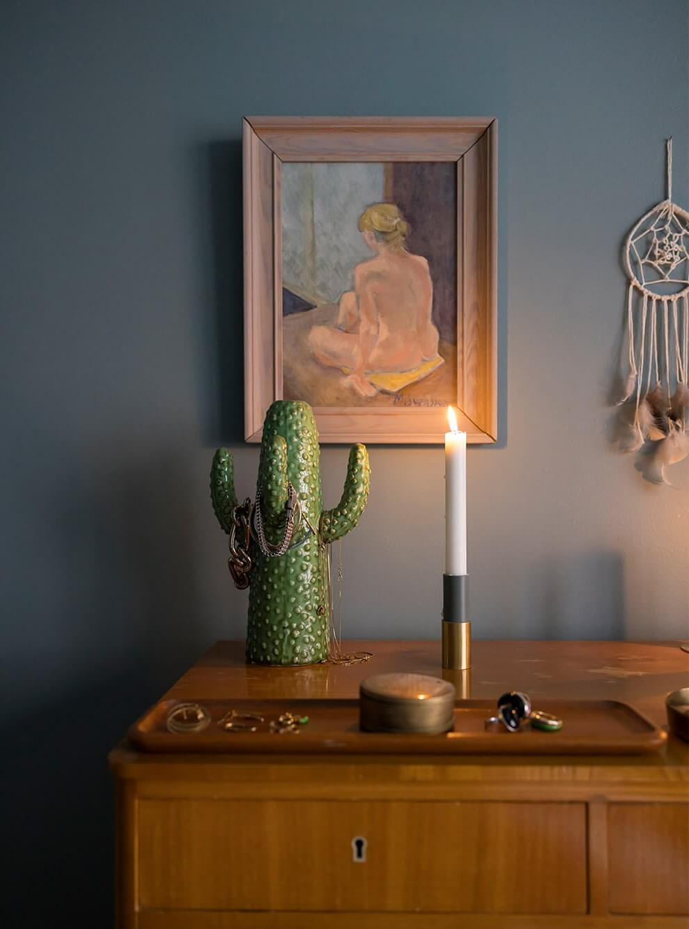 bedroom detail
