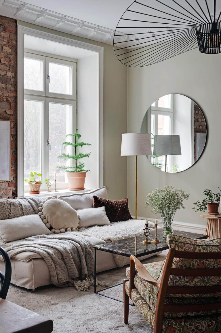 Photo inspiration: A Swedish Apartment With An Open Living Space And Period Photo Inspiration