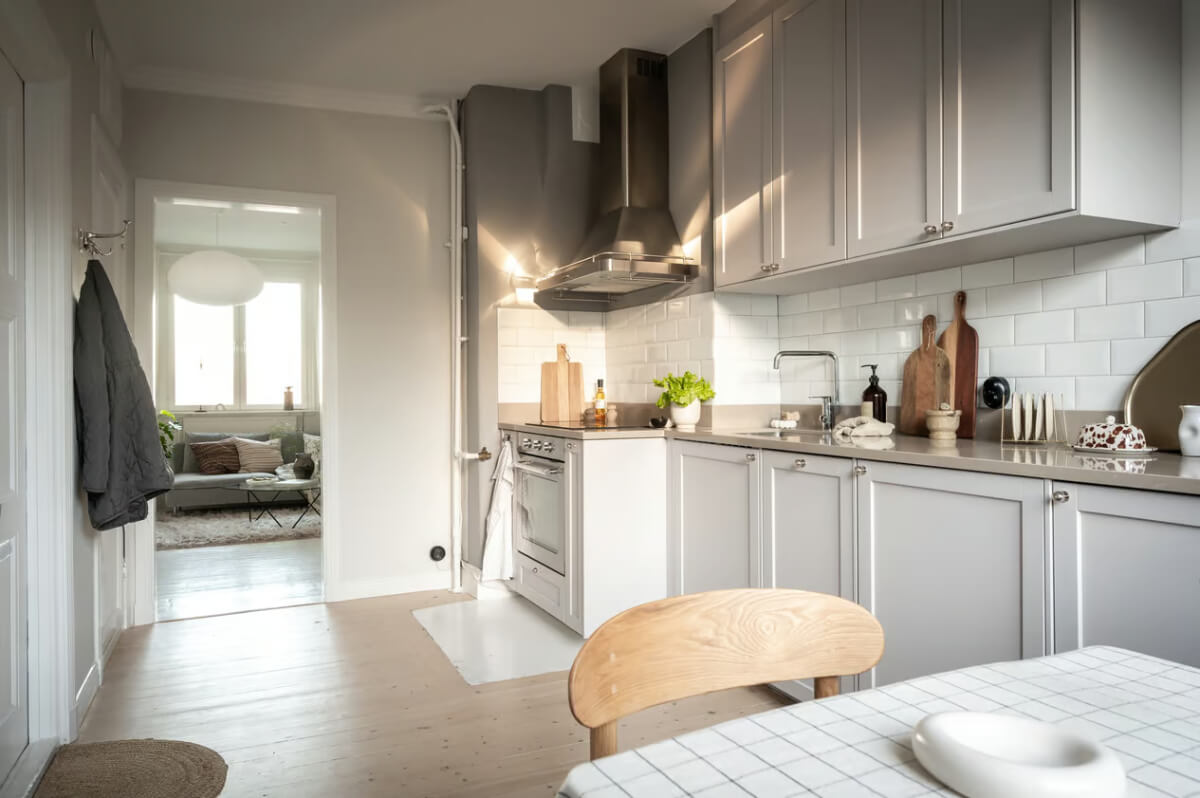 light kitchen