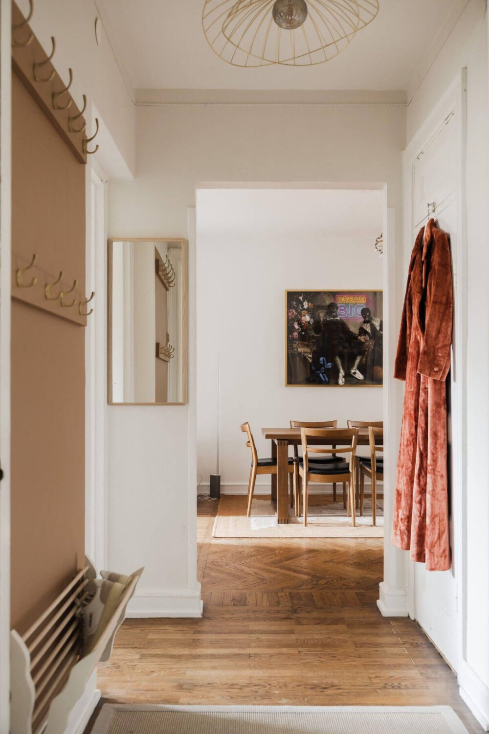 Natural Tones and Original Elements in a 1930s Apartment 16 open hall Natural Tones and Original Elements in a 1930s Apartment