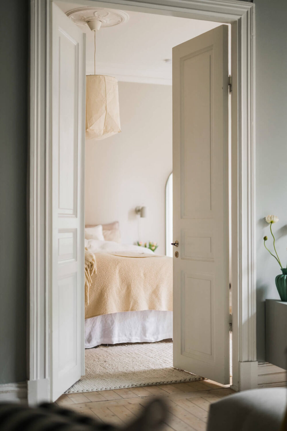 An Early 20th-Century Apartment with a Pink Kitchen 9 original mirror doors