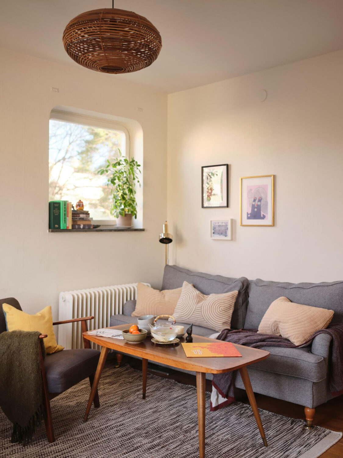 A Small, Light Swedish Apartment with Midcentury Features 4 small living room midcentury furniture