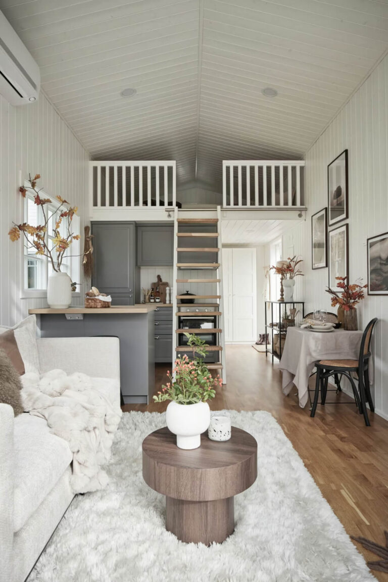 A Charming Tiny House in Sweden with a Private Terrace - The Nordroom