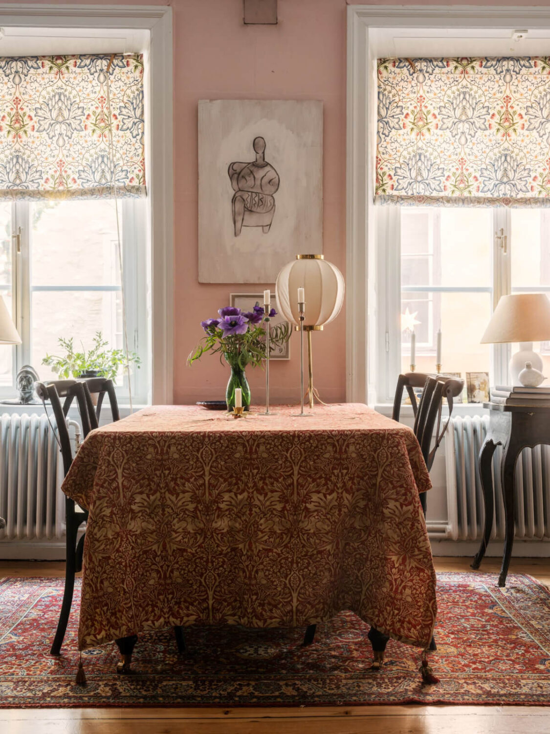 table in pink living room