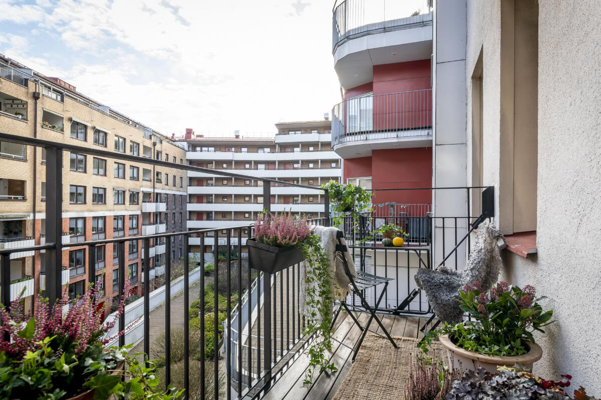balcony