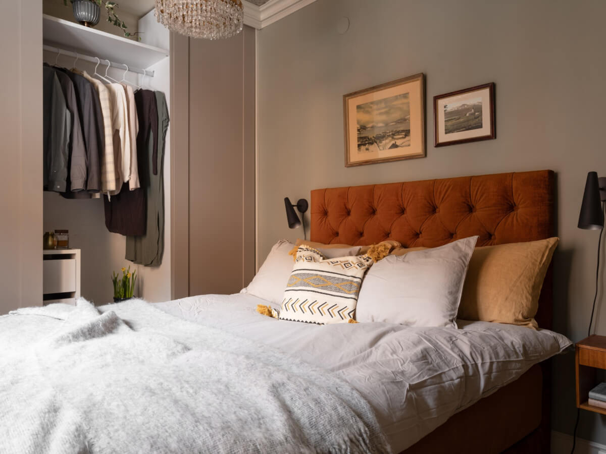 A Charming One-Bedroom Apartment in Södermalm 9 bedroom ochre velvet headboard