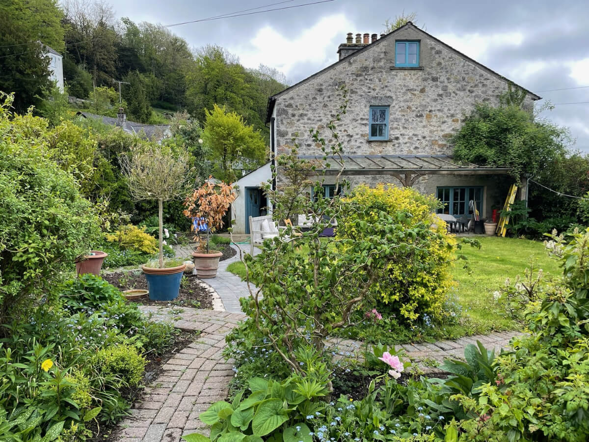 cottage garden stone facade