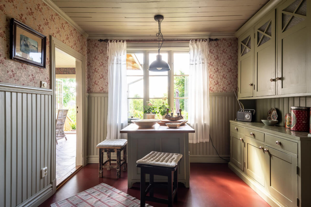 country house kitchen tongue and groove paneling wallpaper