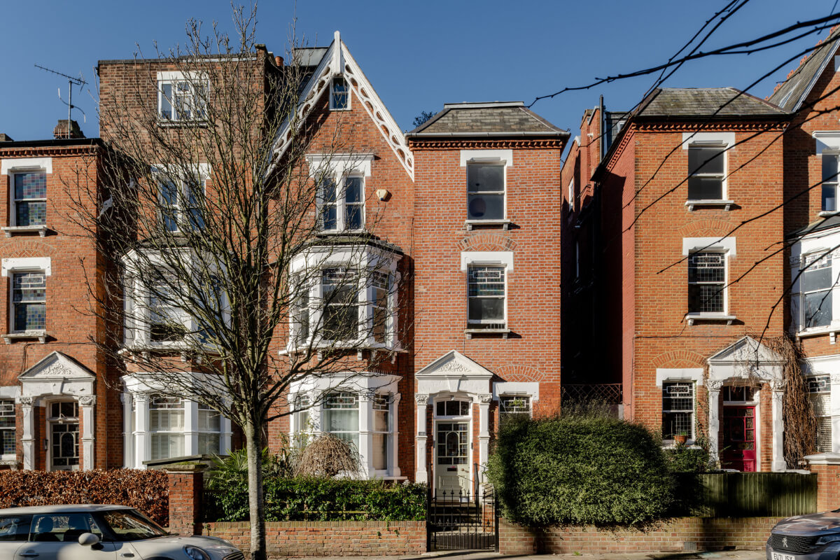 A Light Duplex Apartment in an Arts and Crafts Building 23 exterior london home 1 A Light Duplex Apartment in an Arts and Crafts Building