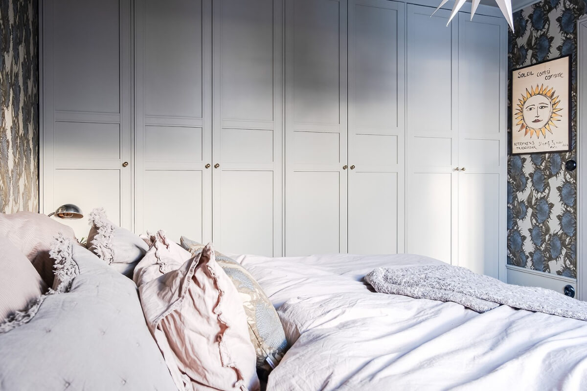 A Charming Duplex Apartment with a Stunning Kitchen 13 floor to ceiling wardrobes