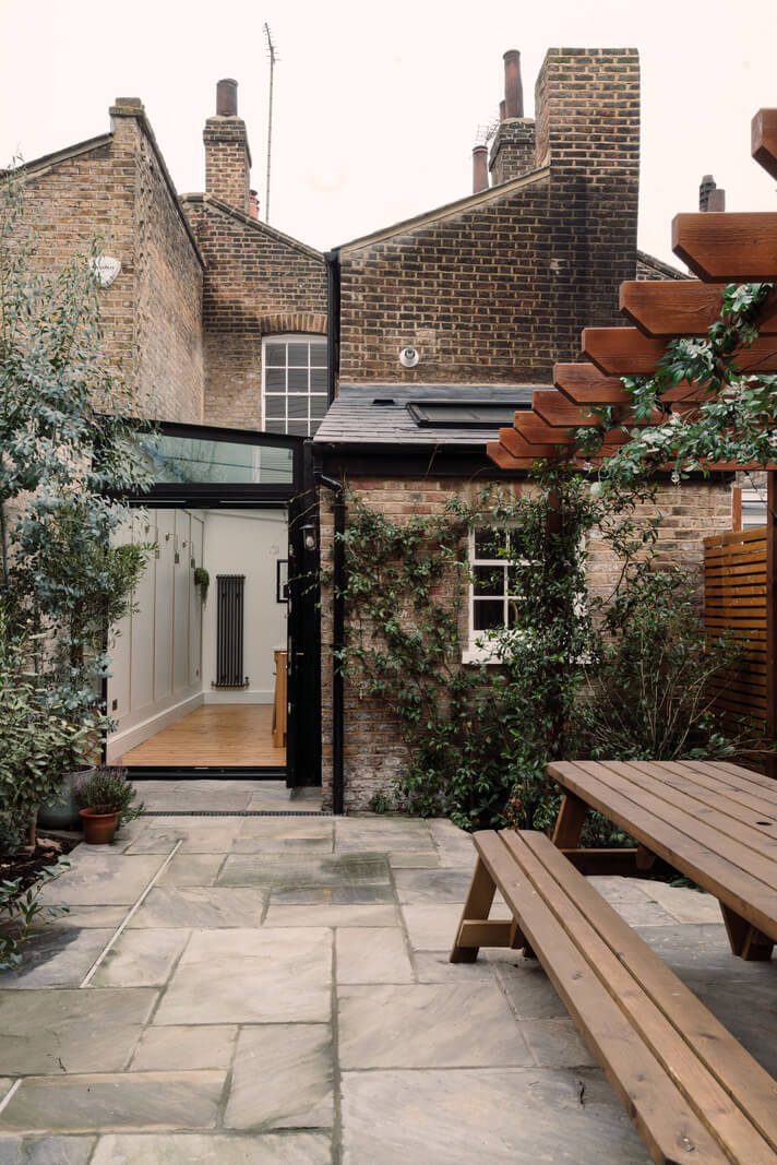 garden with extension