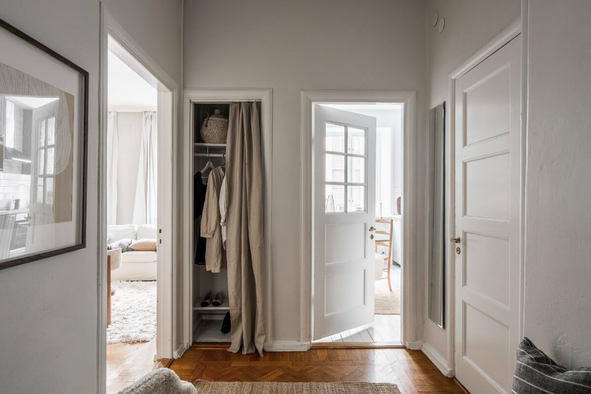 hall built-in wardrobe curtain