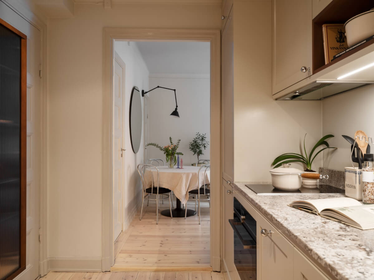 A Charming One-Bedroom Apartment in Södermalm 13 kitchen