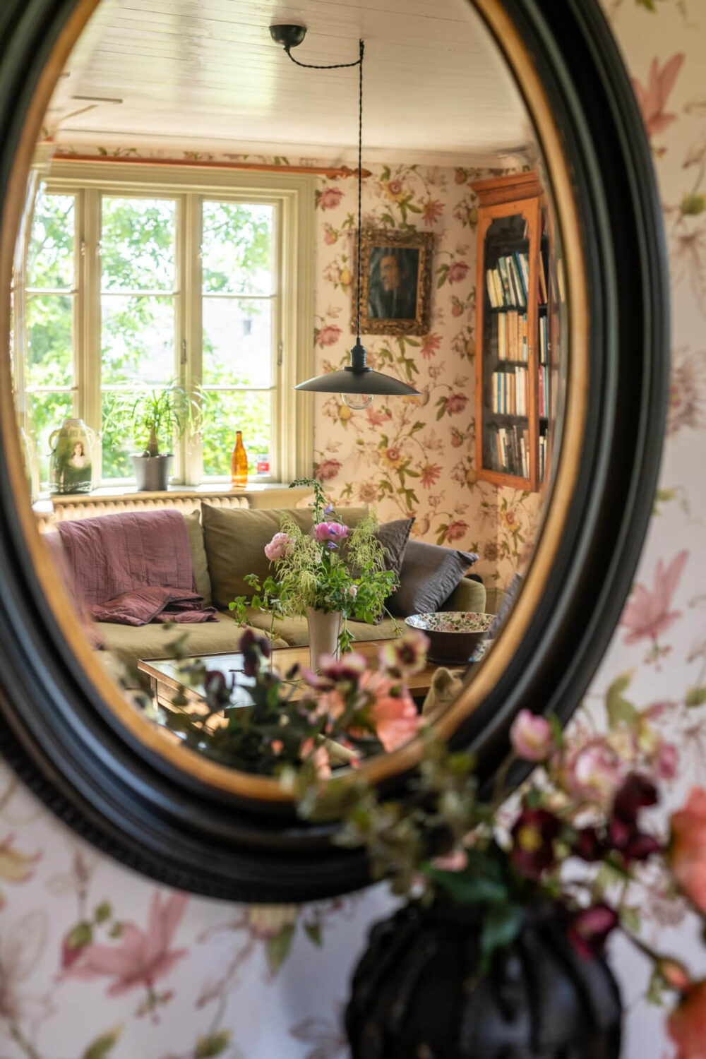 living room detail