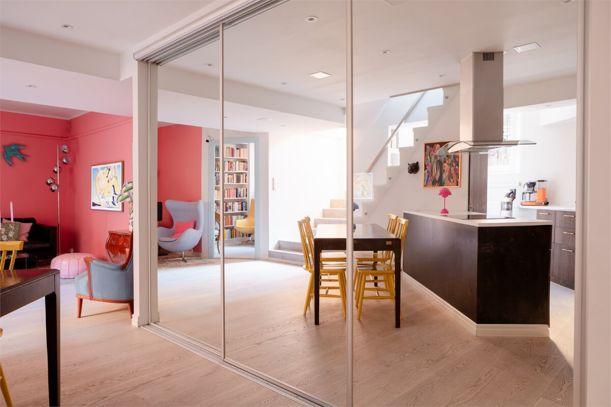 mirror door wardrobes basement apartment