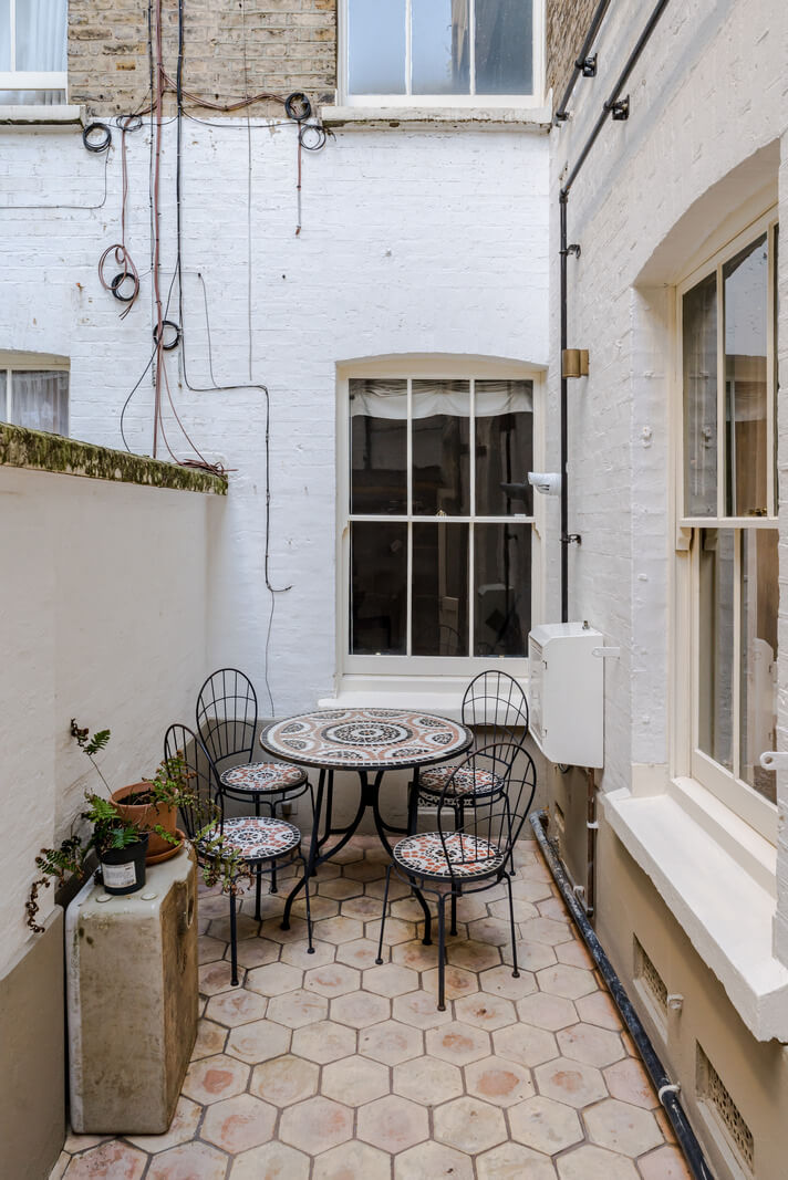 Contemporary Design in a Victorian Ground Floor Apartment 14 patio garden