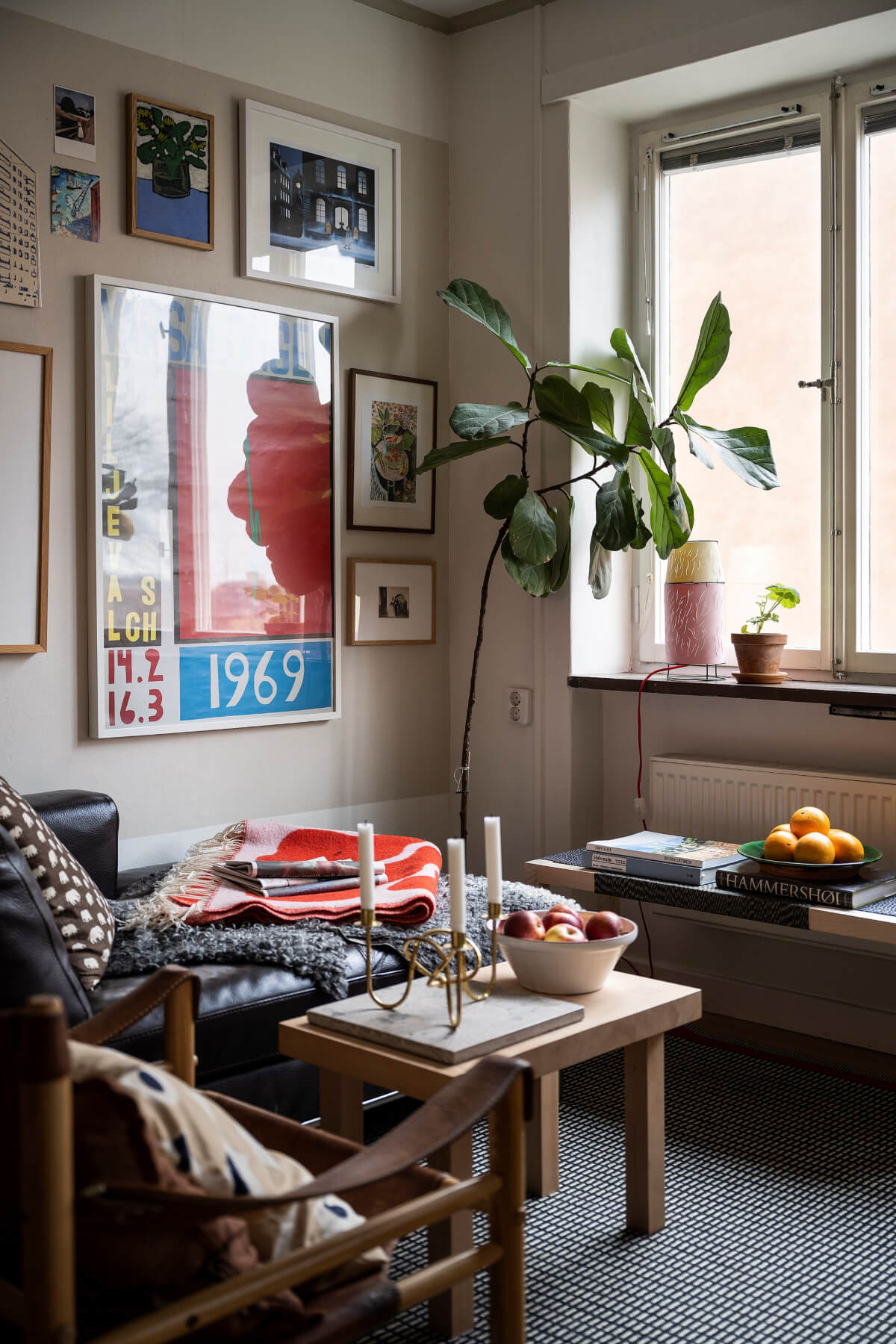 A Studio Apartment With Exposed Brick And Original Details Photo Inspiration