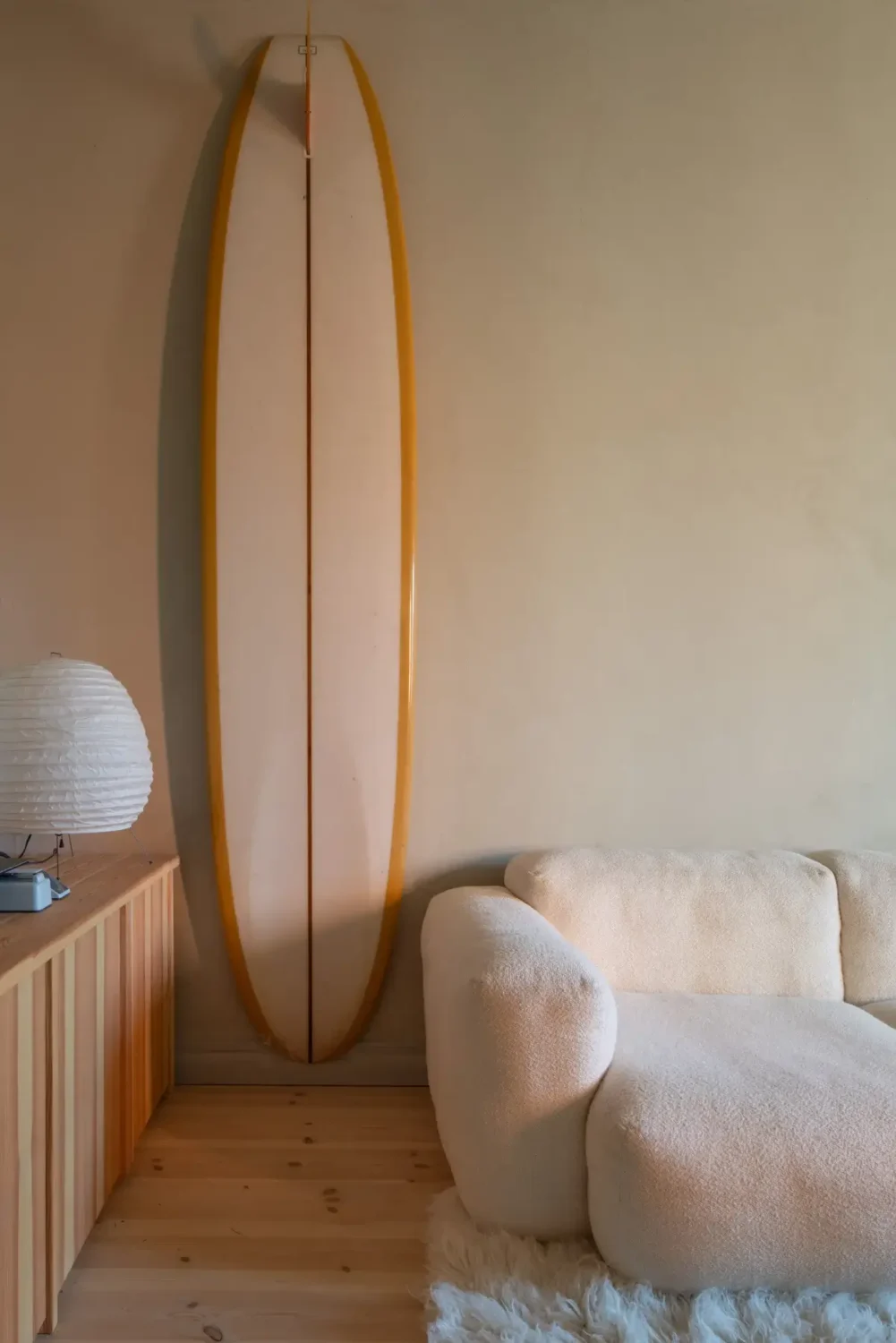 Gray Plaster Walls in a Contemporary Duplex Apartment 12 MED11F99F73EA624A4CAE8D88BC11369CBC Gray Plaster Walls in a Contemporary Duplex Apartment