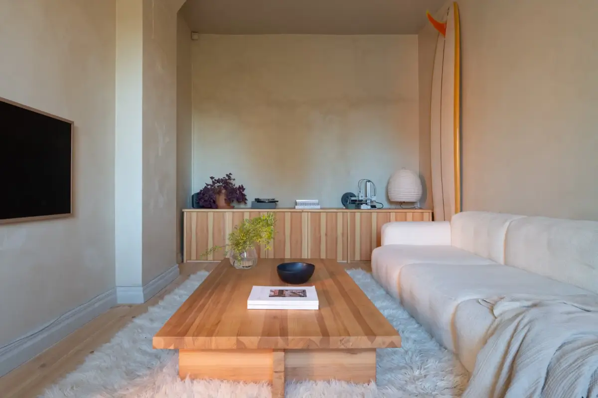 Gray Plaster Walls in a Contemporary Duplex Apartment 11 MEDA5130ECEF48547FB80789A37C91FCDF6 Gray Plaster Walls in a Contemporary Duplex Apartment