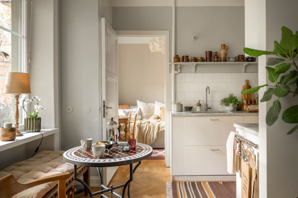 A Cozy Courtyard Apartment with a Brown Bedroom 11 MEDBB3305C7B4D8465BB940F63B6F582F87 2820x1880 1 A Cozy Courtyard Apartment with a Brown Bedroom