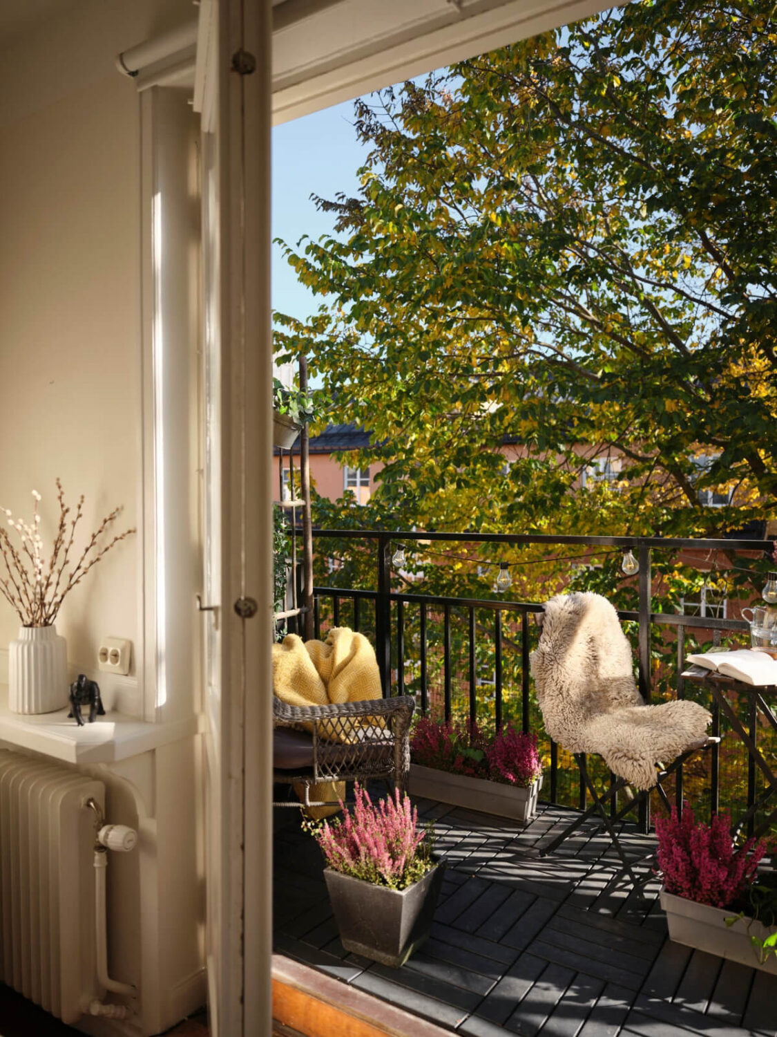 A Light-Filled 1920s Apartment with Two Spacious Balconies 24 balcony