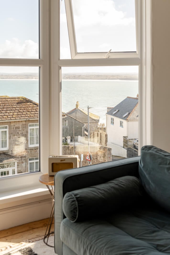 A Small Victorian Apartment by the Sea in Cornwall 9 bay window detail