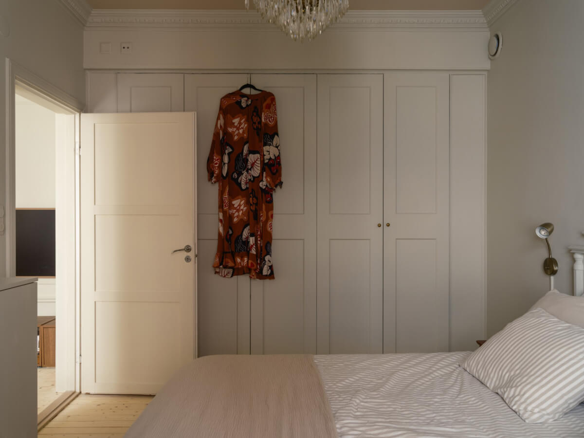 A Serene 19th Century Apartment with a Deep Red Kitchen 17 bedroom built-in wardrobes