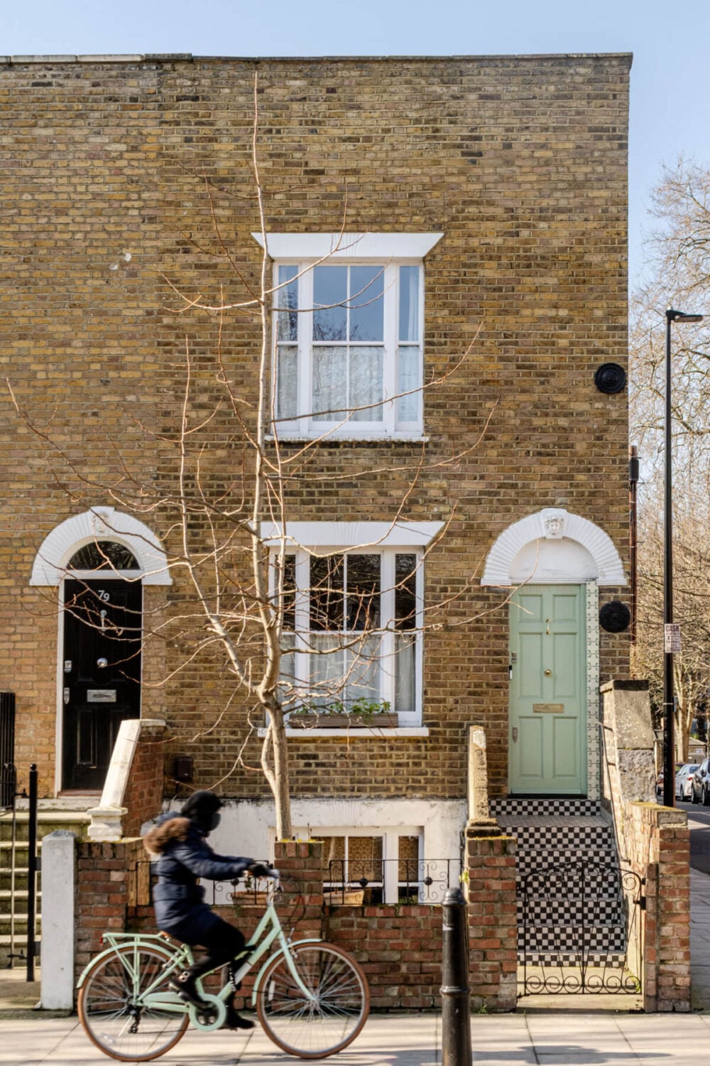 Color, Pattern, and Textures in a Renovated London Townhouse 19 checkerboard tiled stairs london home nordroom Color, Pattern, and Textures in a Renovated London Townhouse
