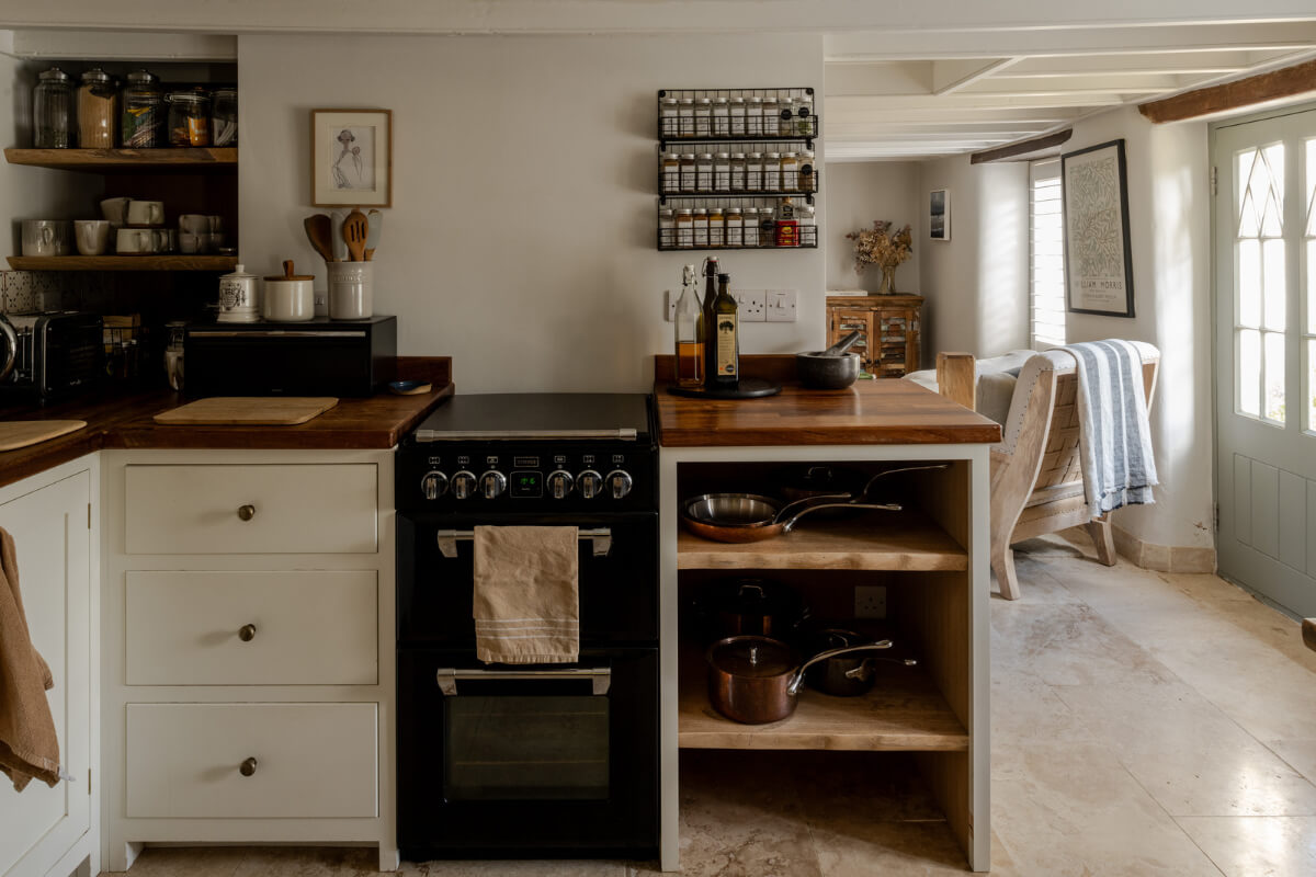 cottage kitchen