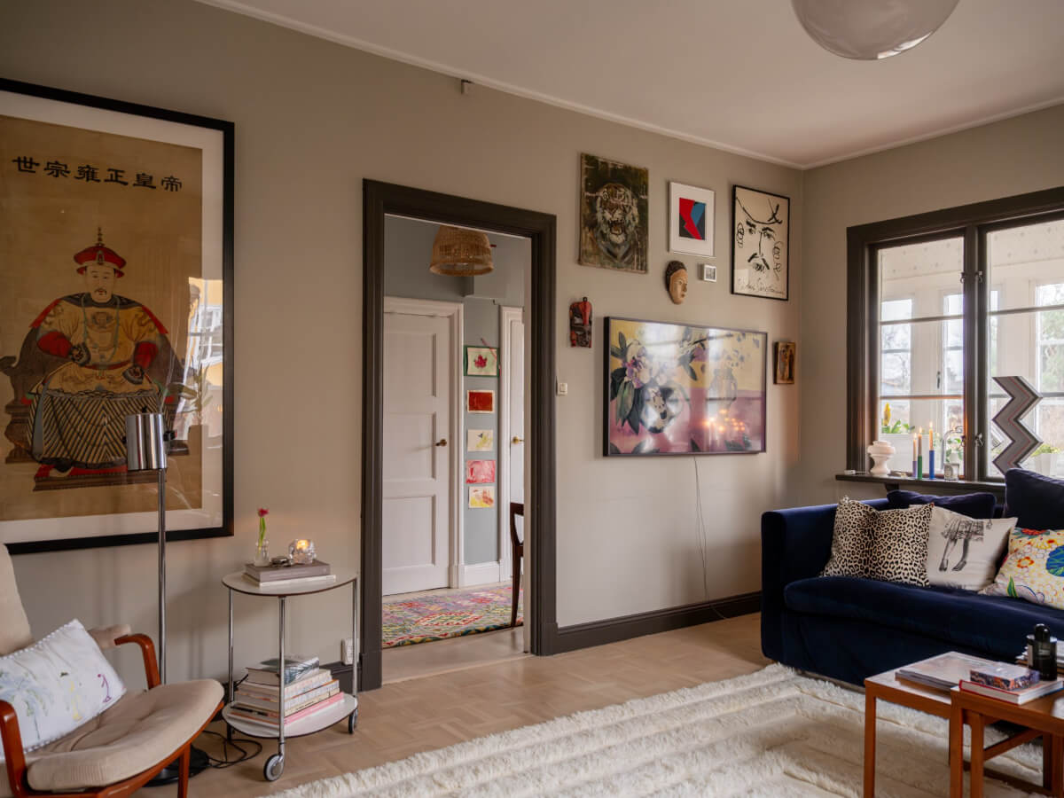 dark joinery gray walls