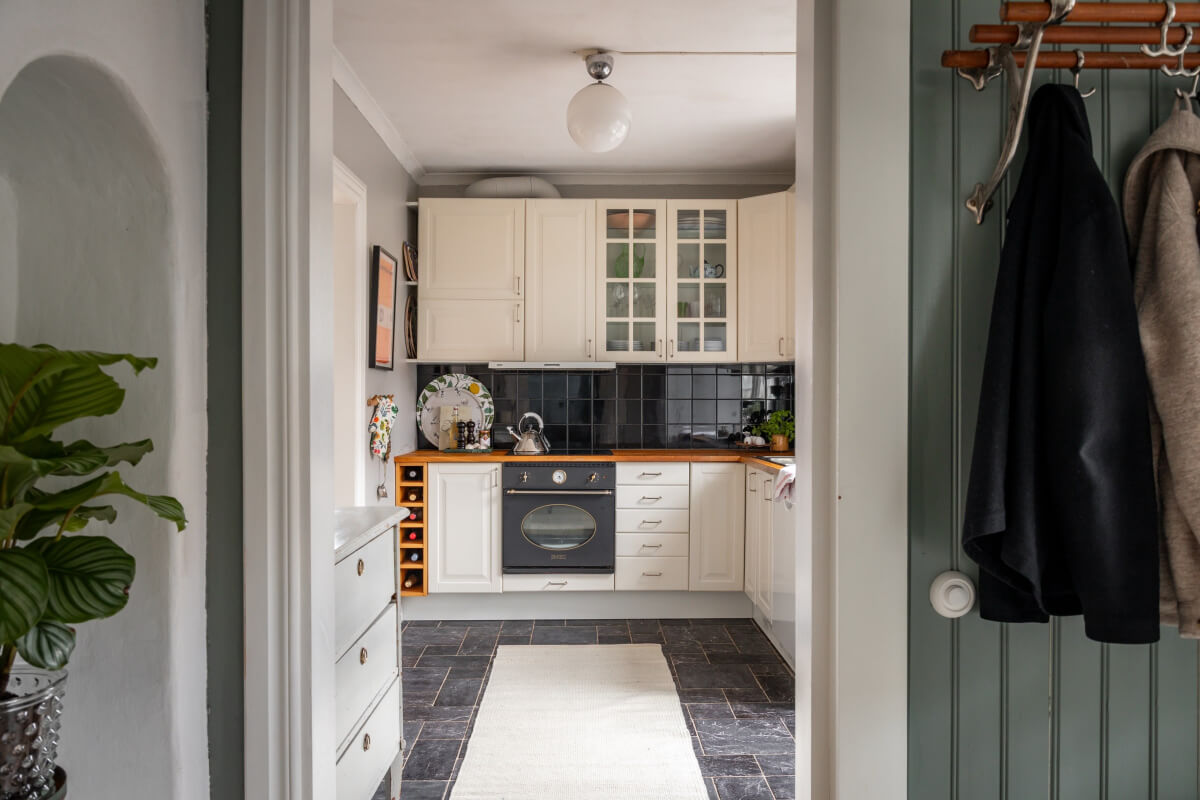 Turn-of-the-Century Charm Meets Modern Comfort in a Swedish House 12 kitchen