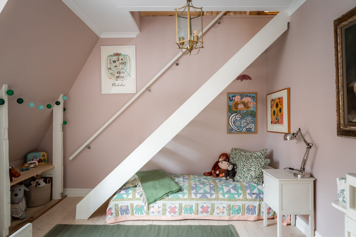 Turn-of-the-Century Charm Meets Modern Comfort in a Swedish House 25 pink kids bedroom