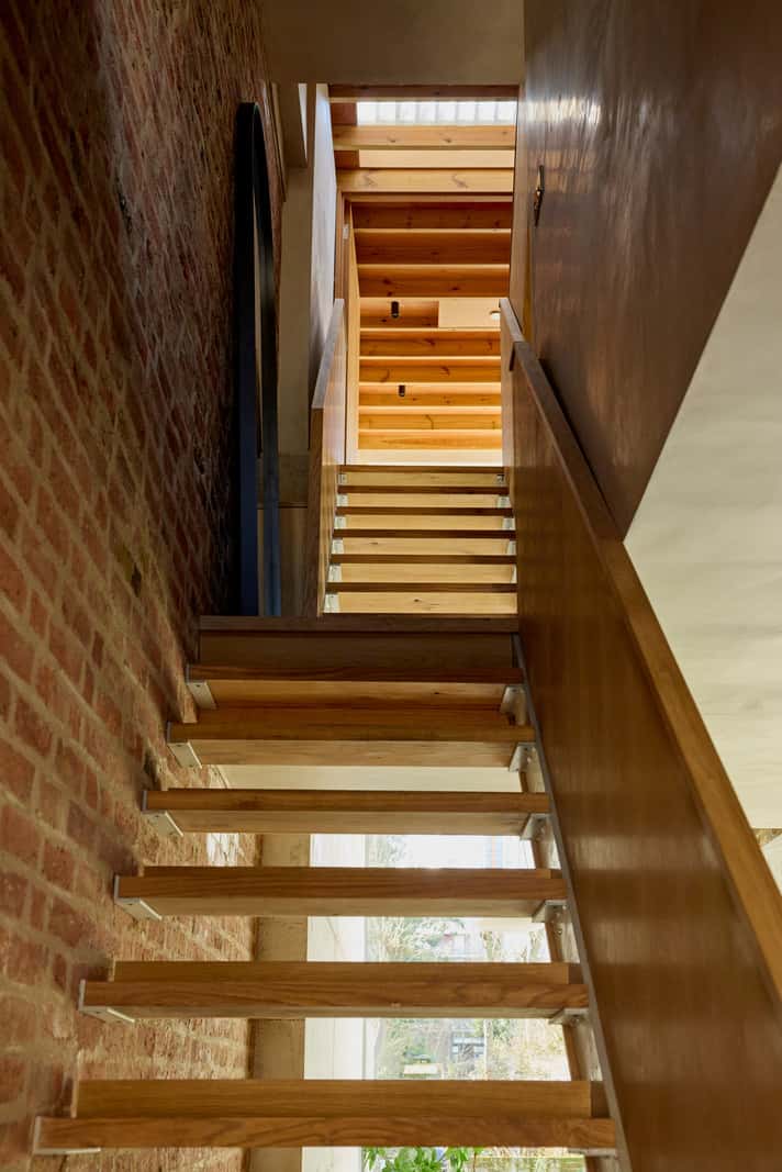 Contemporary Architect-Designed Interiors in a Victorian House 12 staircase