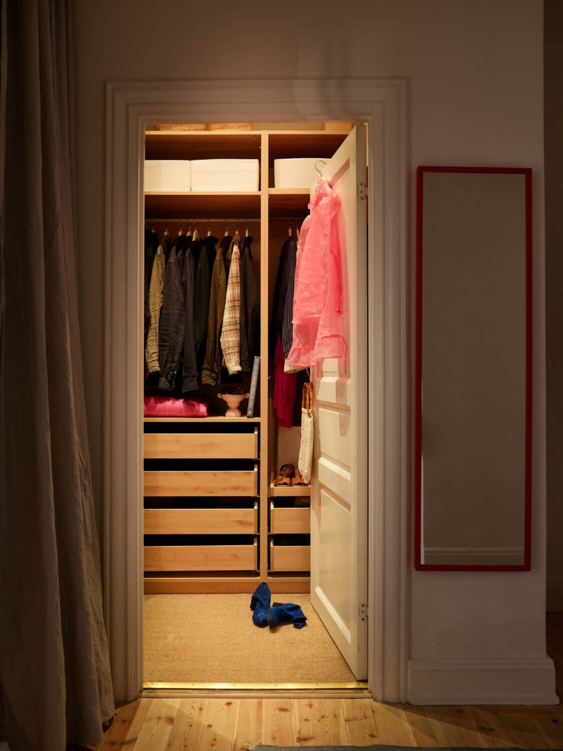 Revisiting a Bright Scandi Apartment with a Gray Kitchen 23 walk-in closet