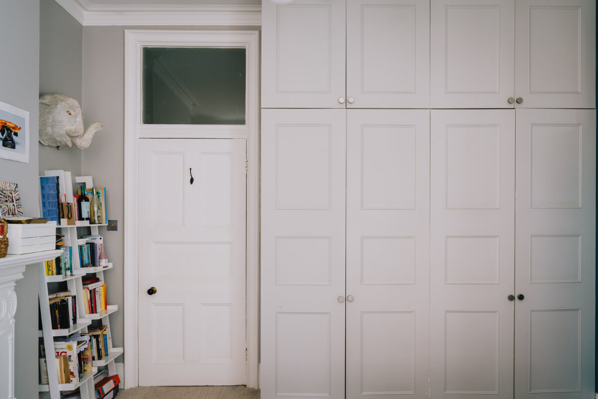 A Stunning Edwardian Apartment with High Ceilings and Period Details 19 wardrobe wall