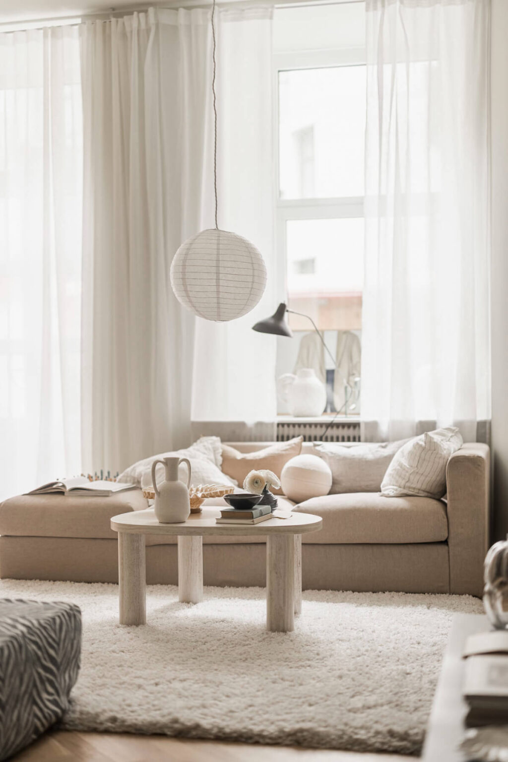 Fresh Look at A Light Filled Contemporary Swedish Apartment