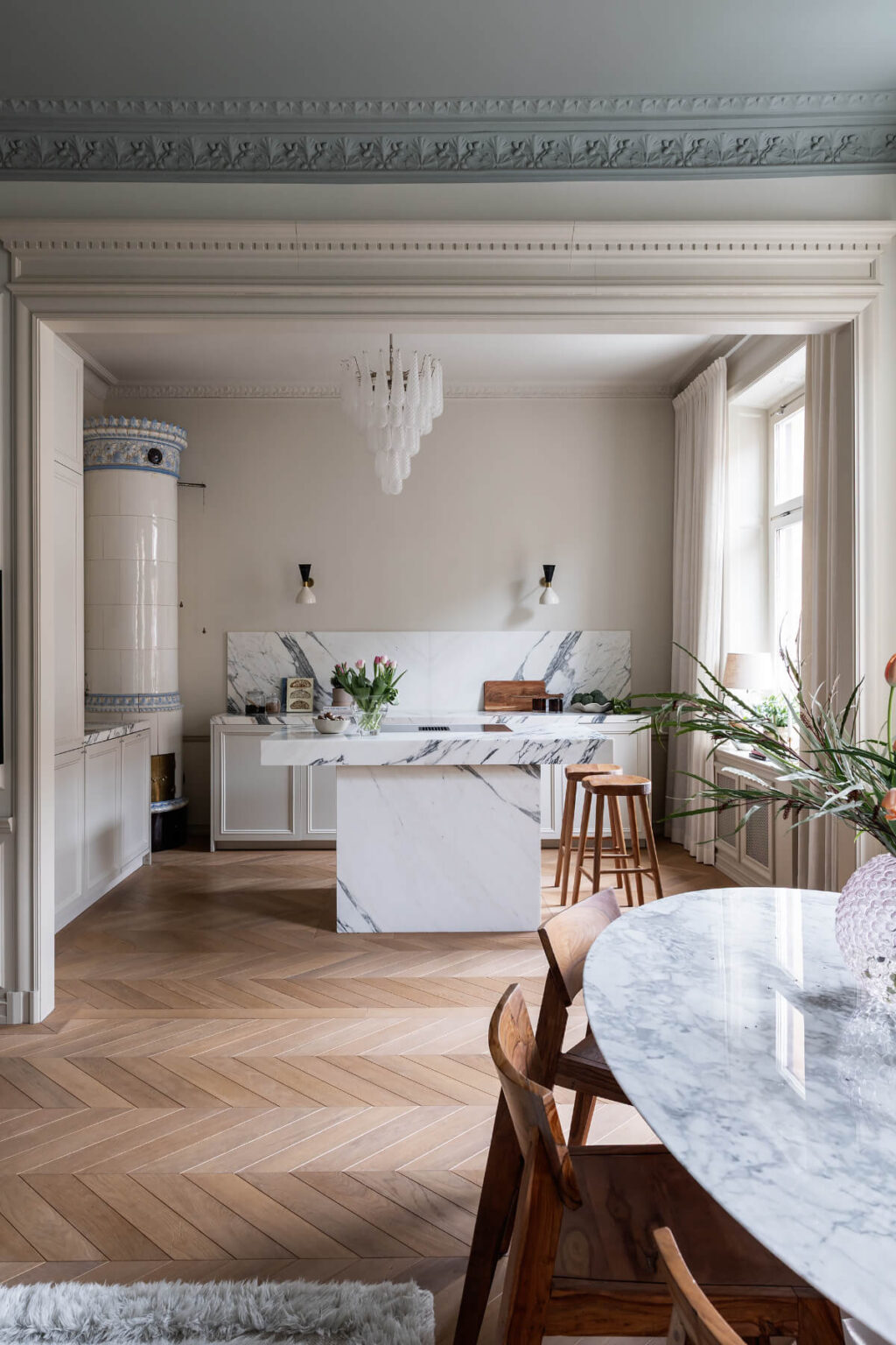 Picture of A Luxurious Stockholm Apartment with Period Features and a Blue ...