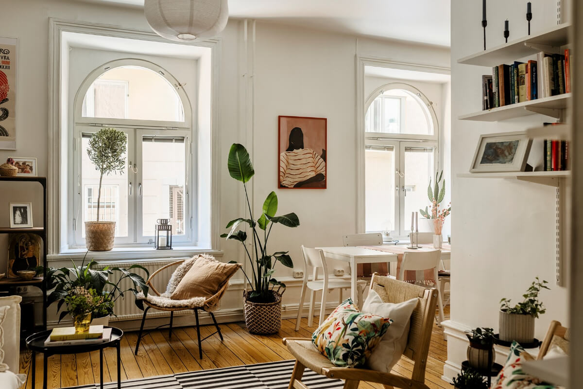 A Bright Family Apartment in Södermalm 4 arched window bright living room