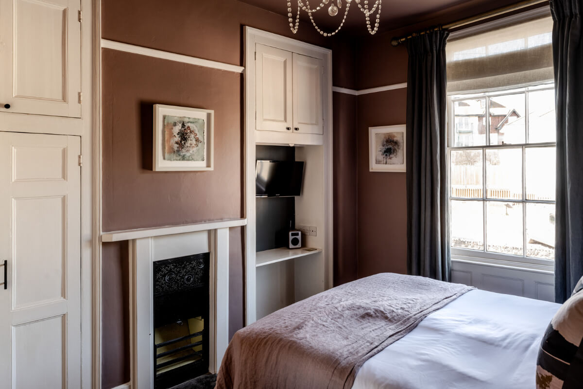 A Grand Georgian Home with Views of the Jurassic Coast 16 bedroom built-in cabinets