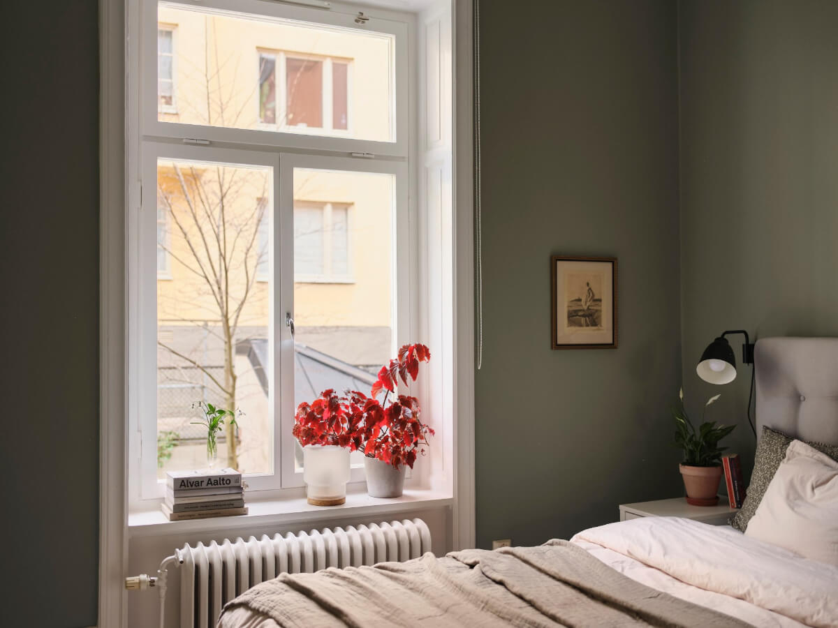 Classic Elements and Light Rooms in a Lovely Family Apartment 27 bedroom gray-green wall color