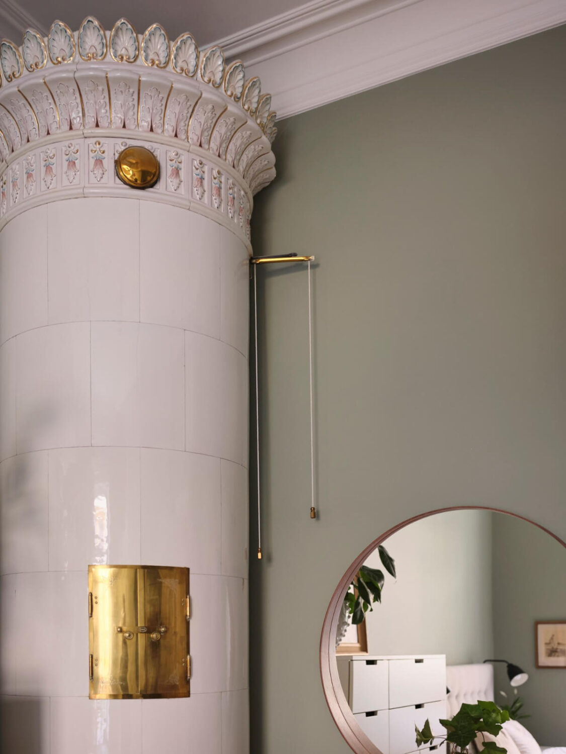 Classic Elements and Light Rooms in a Lovely Family Apartment 29 fireplace detail