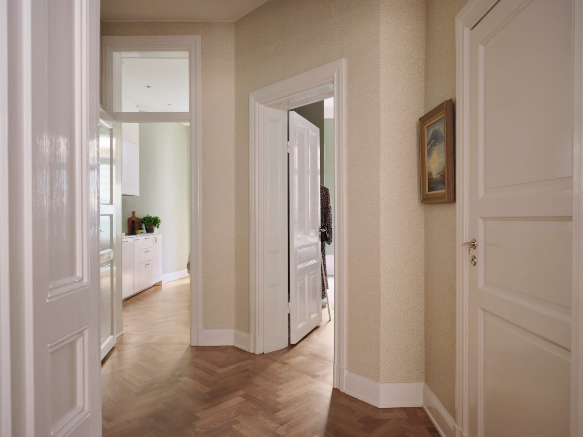 Classic Elements and Light Rooms in a Lovely Family Apartment 16 hall subtle wallpaper
