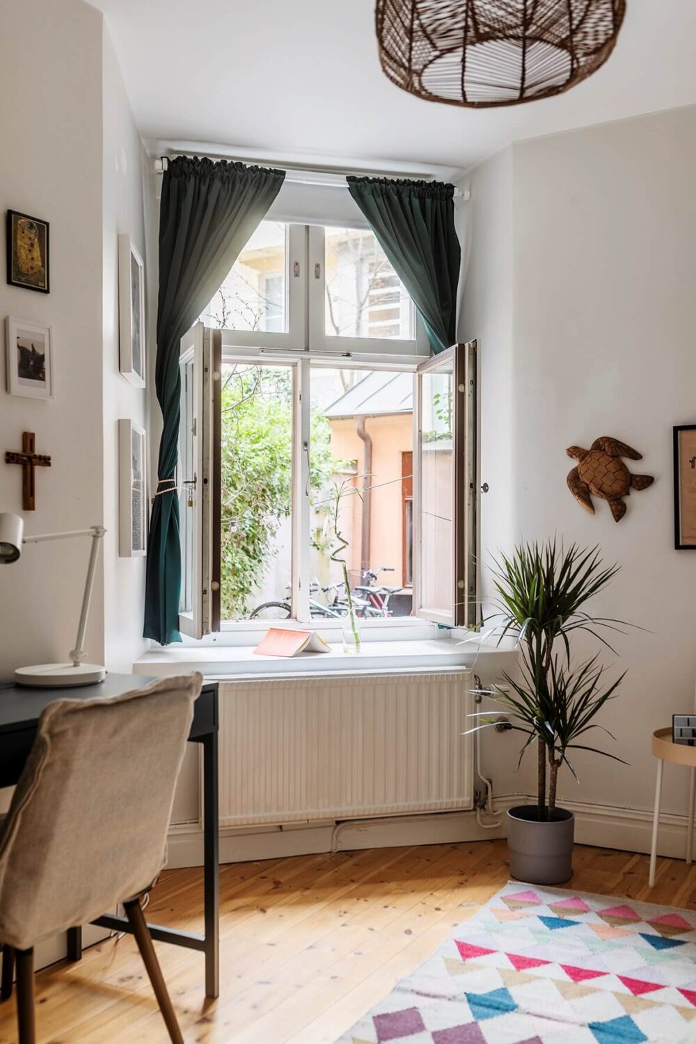 A Bright Family Apartment in Södermalm 18 large windows bedroom
