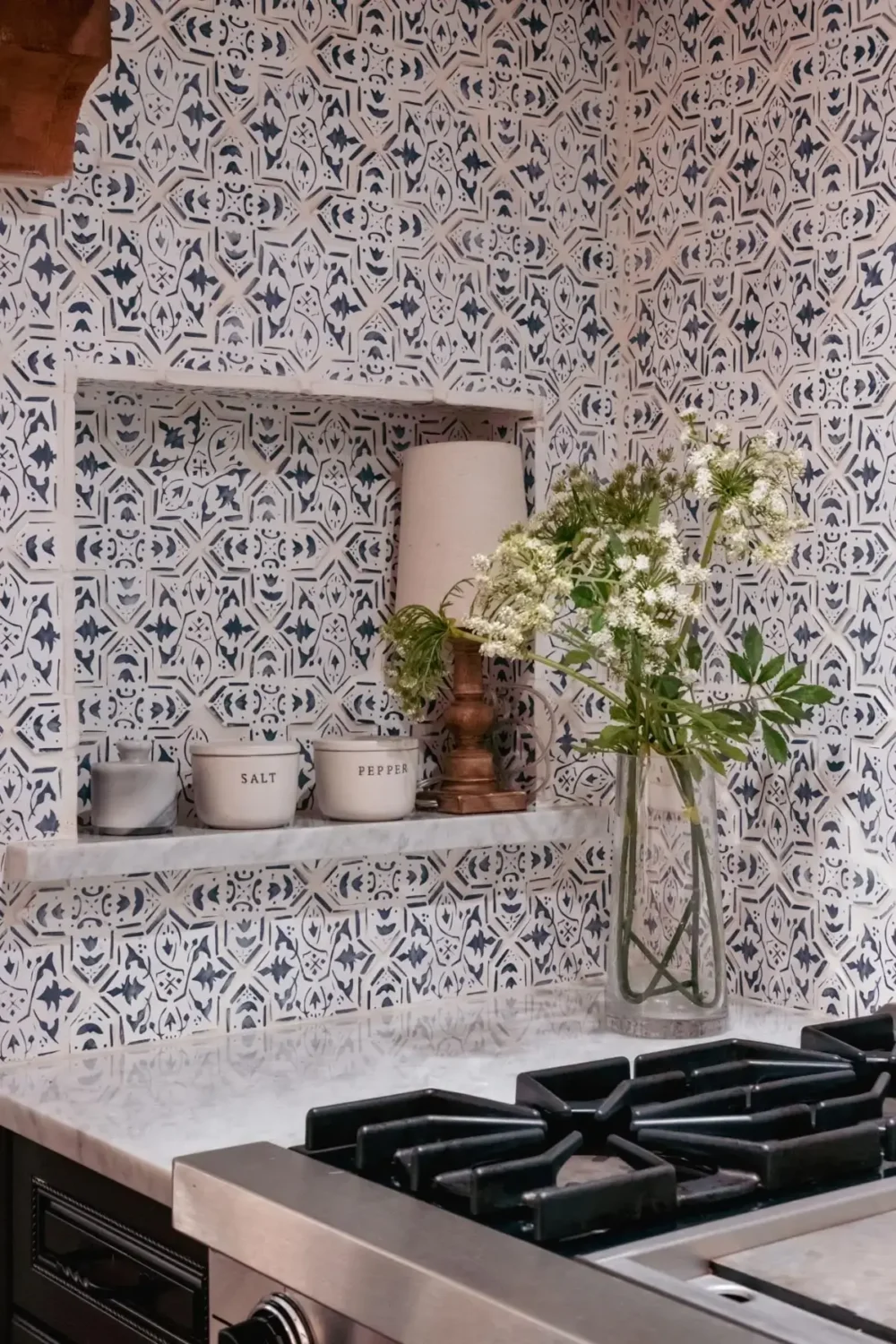 Mediterranean Elegance Meets Modern Living in the Heart of Bonnie Brae 12 niche in tile